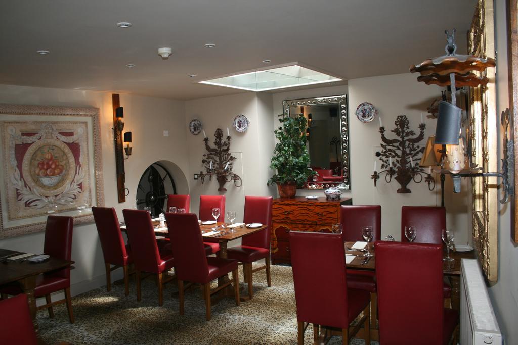 Queens Head Inn Nassington Extérieur photo